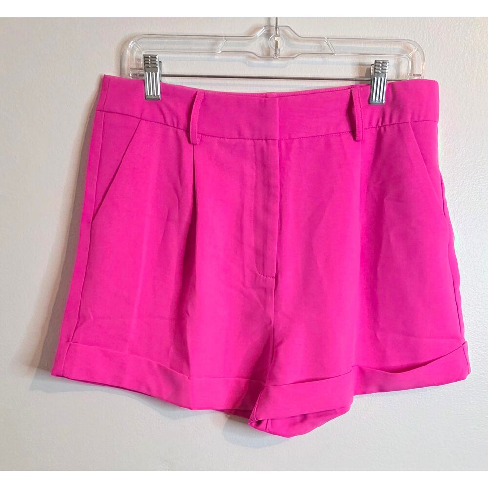Glam Los Angeles Shorts Women Size L Pink Cuffed Bottom NWT Front Zip & Pockets